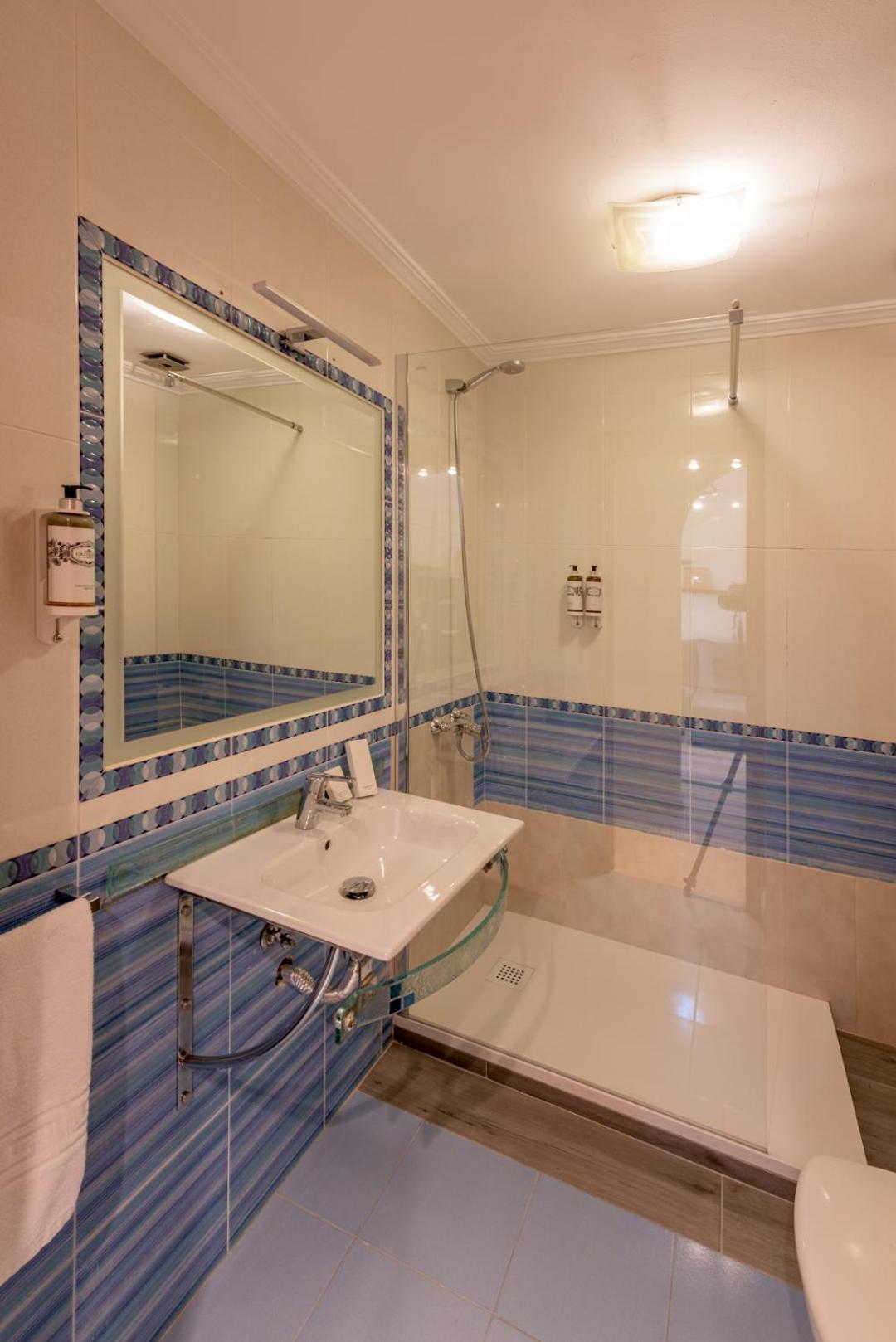 Apartamento Centrico Sibarys- 2 Dormitorios Nerja Bagian luar foto